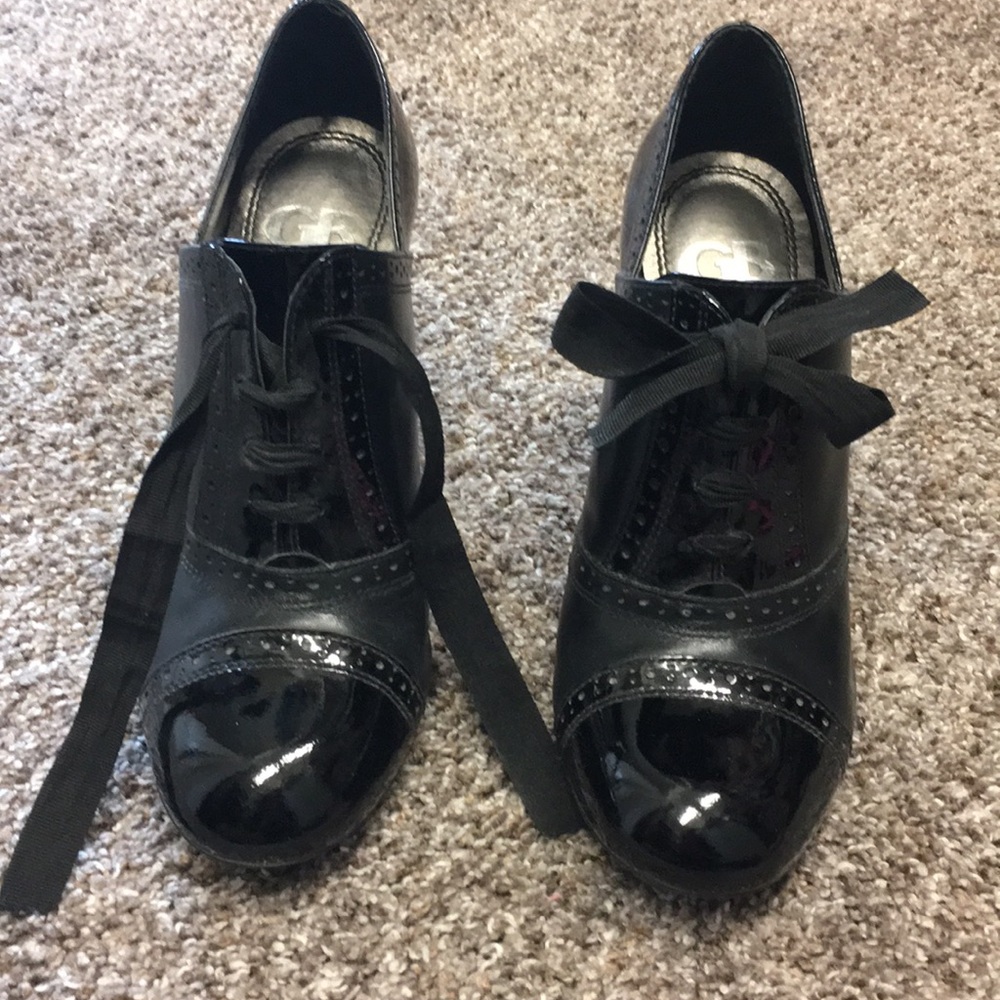 Gianni Bini black lace up heels
